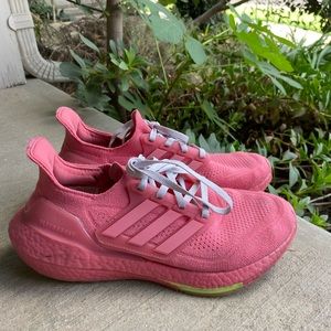Adidas Women Ultraboost 21 sz 8